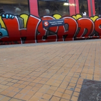 heads-panel-graffiti