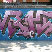 MR.HE_Kmaiuscola_Pesaro_Italy_HMNI_Graffiti_Spraydaily_04
